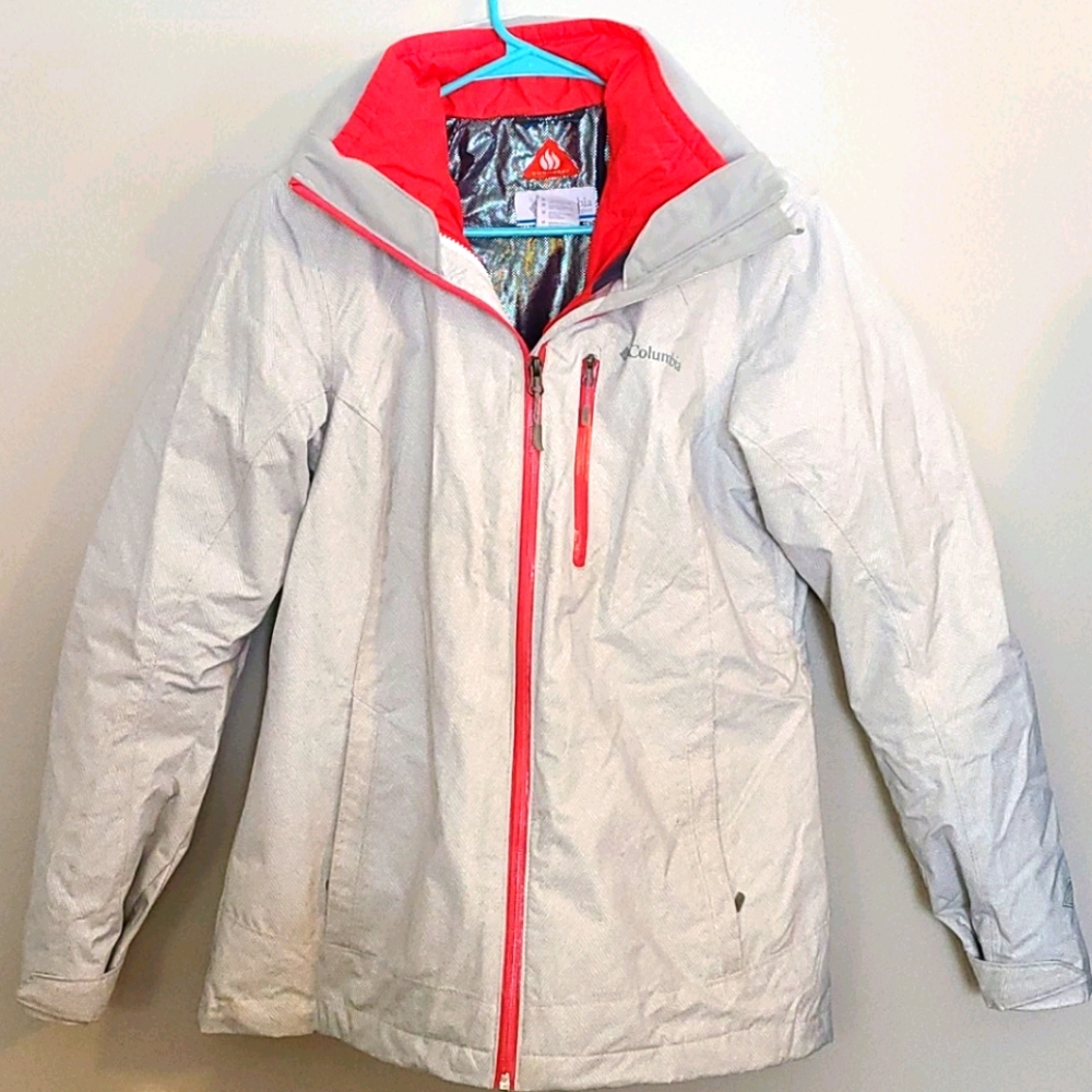 EUC Columbia 3 in one coat.